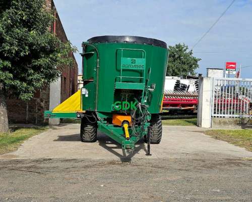 Mixer Vertical MDV 14m3. Agromec - Disponible - 6 Valores