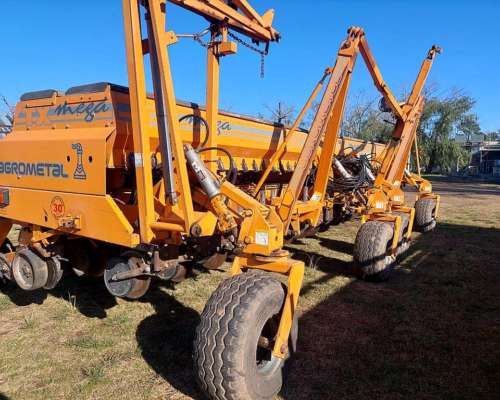 Agrometal TX Mega año 2003