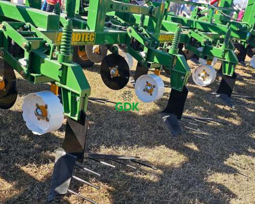 Carpi Ancho de Trabajo 7.7 Mts a 70 CM. Agrotec