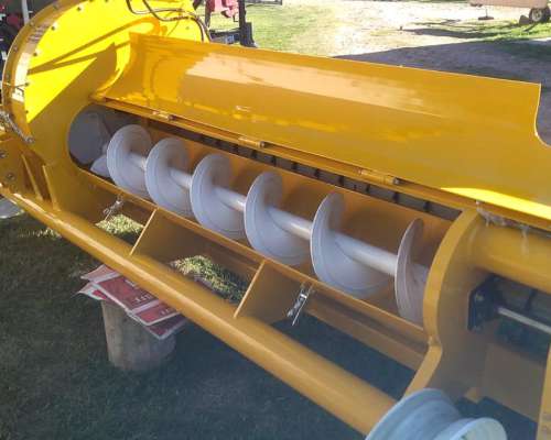 Picadora de Forrajes, de Arrastre Magal 2100