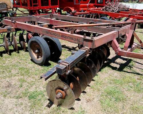 Rastra 42 Metalúrgica Argentina