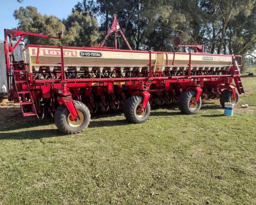 Giorgi D 10 de 44 a 19, con Monitor