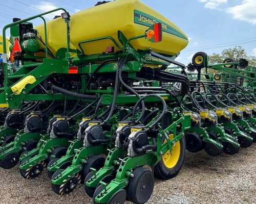 Plantadora John Deere DB60