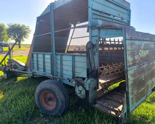 Picadora Richiger Integral C/cajon de Descarga Trasera