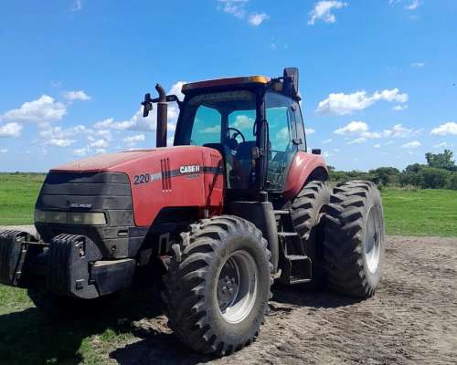 Tractor Case MX220 Usado