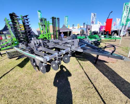 Paratil Subsolador Febra de 11 a 42 C Rolos u Cuchillas