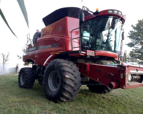 Case 8120 Afs, Draper de 40p