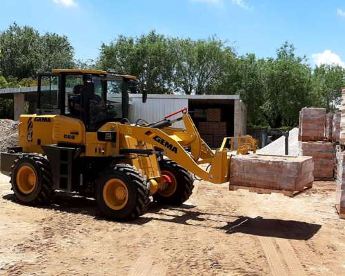 Pala Gema C60 de 1M3 con Levanta Pallet