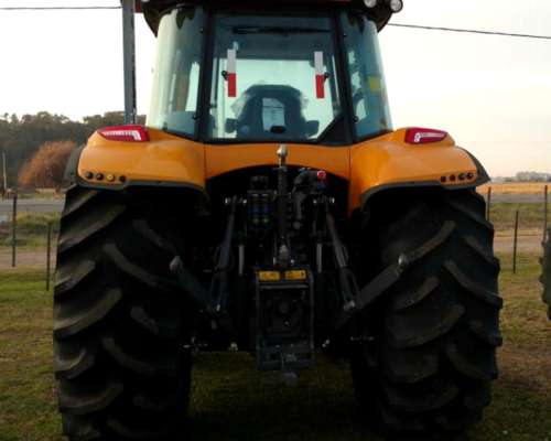 Tractor Valtra A- 144 Hitech