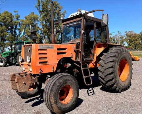 Tractor Zanello UP-100 con 23.1-30 Perkins 5800hs