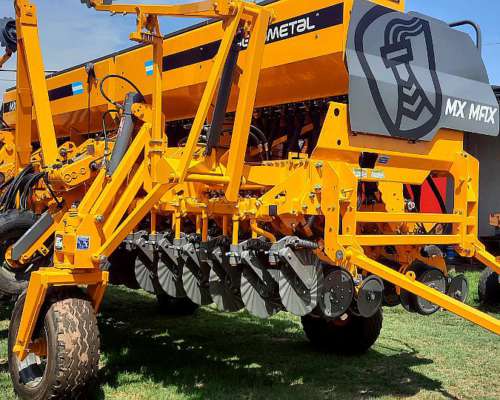 Sembradora Agrometal MX MAX 39 a 17,5 con Kit Neumatico