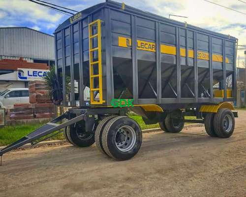 Tolva Semillera y Fertilizante 20-22 TN. Lecar