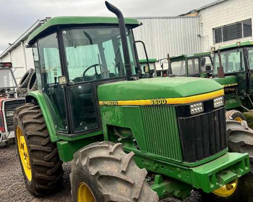 Tractor John Deere 6600