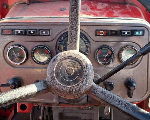 Tractor Massey Ferguson 1615 S con Cabina y TDF Ind.