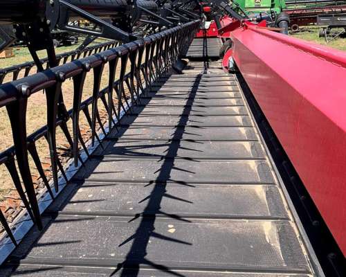 Case 8120, 40 Pies Draper Maizco