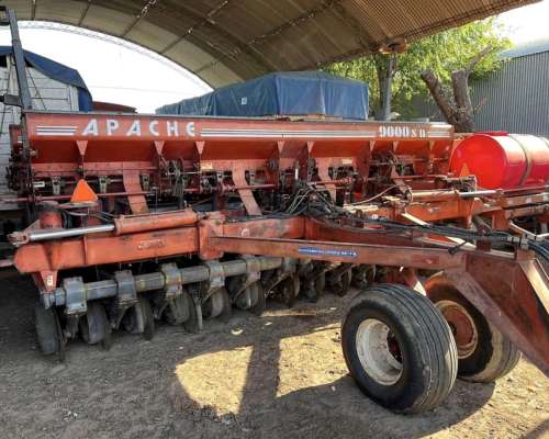 Sembradora Apache 9000 SII