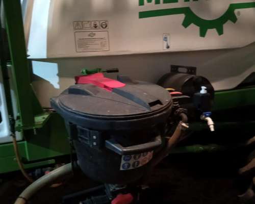 Pulverizadora Metalfor Futur 3000 (2022)