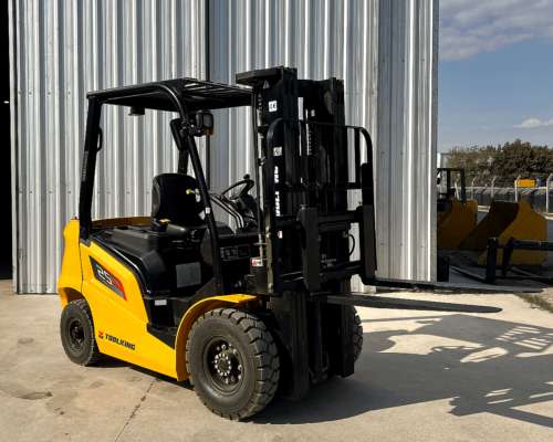 Autoelevador TK 2548 Diesel - 2.5 TN