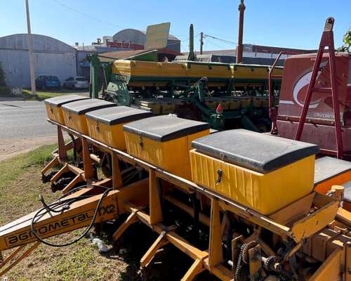 Sembradora Agrometal TX2 9 a 52 Grano Grueso Usada