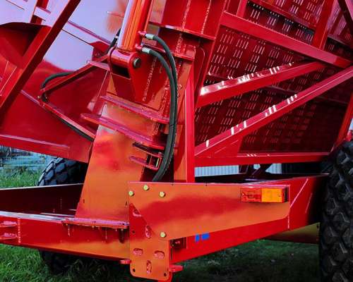 Volquete para Maní y Granos 31.000 Litros - Bombassei