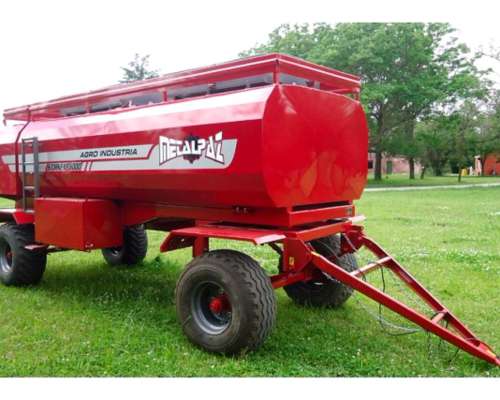 Acoplado Tanque Combinado Metalpaz Storke XP 6000 Lts