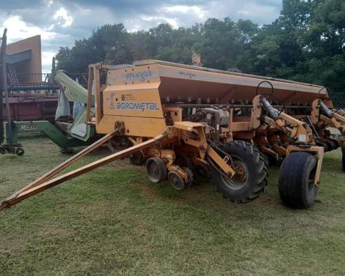 Sembradora Agrometal TX Mega 16 a 52 Mecánica