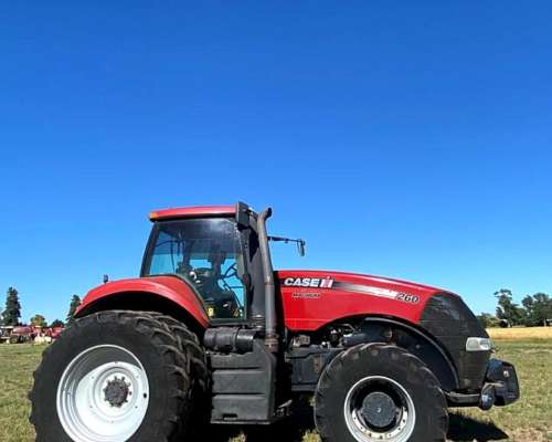 Tractor Magnum 260- 2013