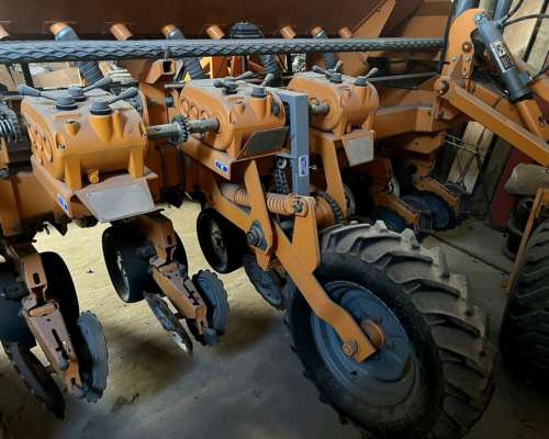 Sembradora Agrometal, TX Mega, 18 a 52, 2008