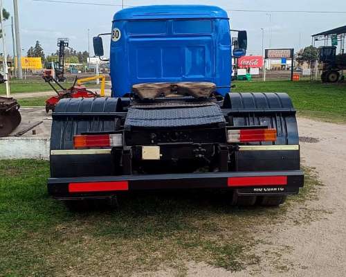 Vendo Camion Mercedes Benz