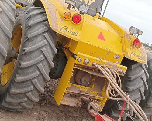Tractor Pauny Bravo 580 año 2017 260 HP muy Bueno