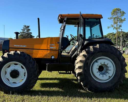 Valtra Valmet 1880 con Cabina Original