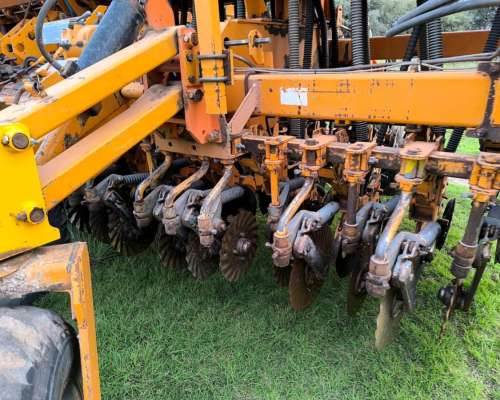 Sembradora Agrometal MXY 2 31 a 21