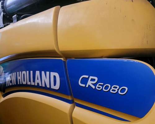 Cosechadora New Holland CR 6080 año 2016 con 30