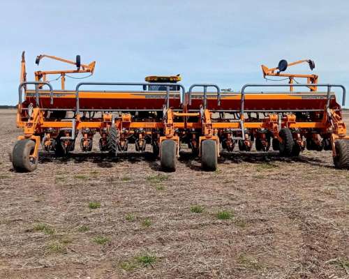 Sembradora Agrometal TX Mega