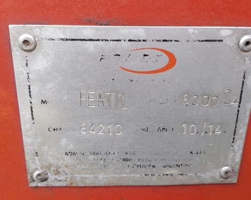 Fertilizadora de Montado Fertec de 6000 Lts