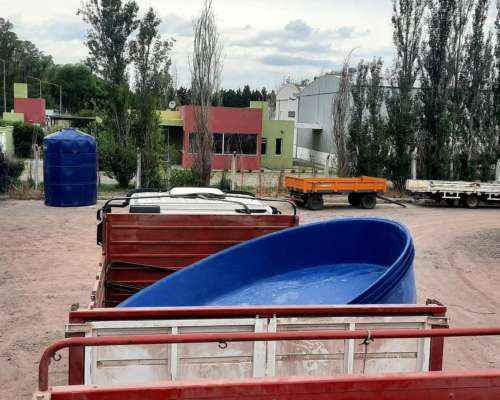 Bebedero Tanque Plastico 8.000lts. Pago 7 Cheques.