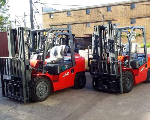 Autoelevador JAC 3 TN Motor Xinchai Diésel TT4500