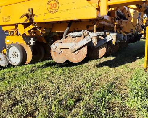Sembradora Agrometal TX Mega 18 a 52 - 2005