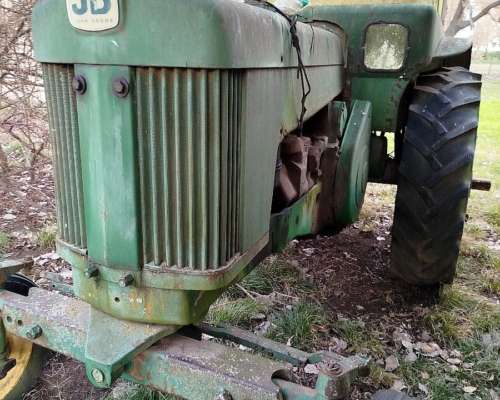 Tractor Jhoon Deere 730