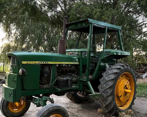 Tractor John Deere 2420
