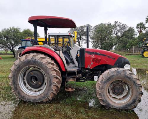 Tractor Case Farmall 100