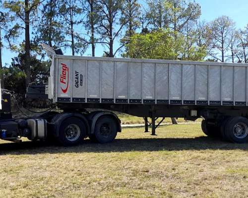 Carrocerías y Carros Compactadores Fliegl 45, 55, 65 M3