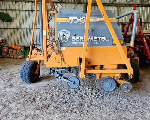Sembradora Agrometal TX Mega 20/42 - 2012
