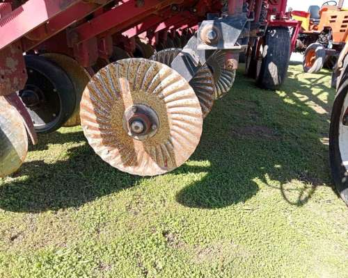 Sembradora Crucianelli, 18/52 Fert Simple,