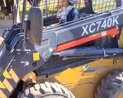 Minicargadora Xcmg Xc740k 750kg 2023 Impecable 430hs