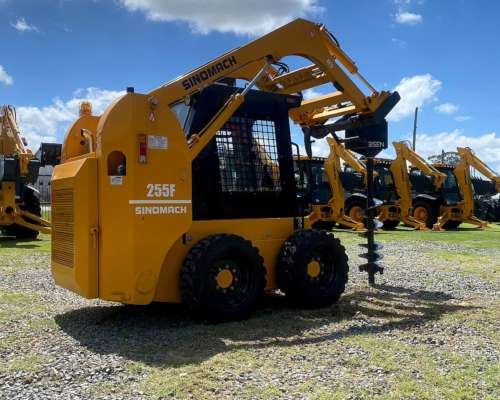 Minicargadora con Hoyadora 50hp Sinomach 255fa