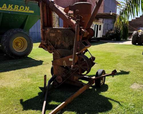 Moledora de Fardos y Granos Mainero. Modelo 2050