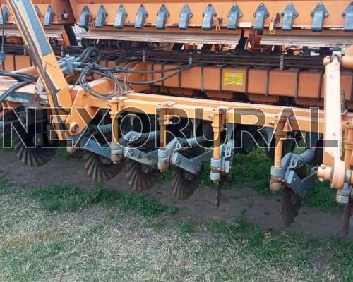 Agrometal TXN 23/35, 2008, Fertilización Lateral, a Placa.