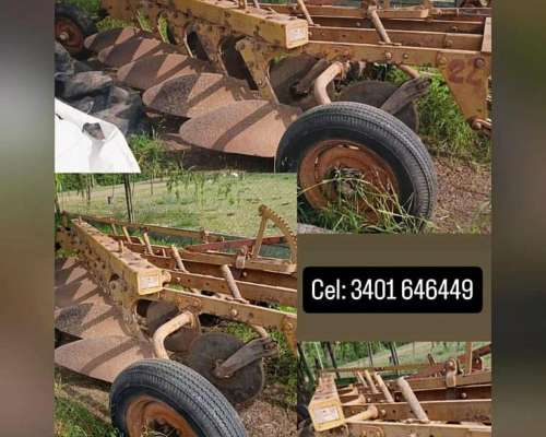 Vendo Arado Hidráulico Agrometal