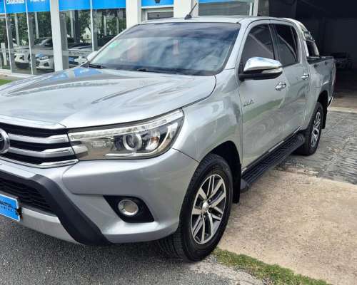 Toyota Hilux SRX 2,8 4X4 (2017)